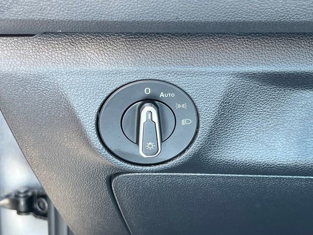 Used 2024 Volkswagen Jetta SE image 12