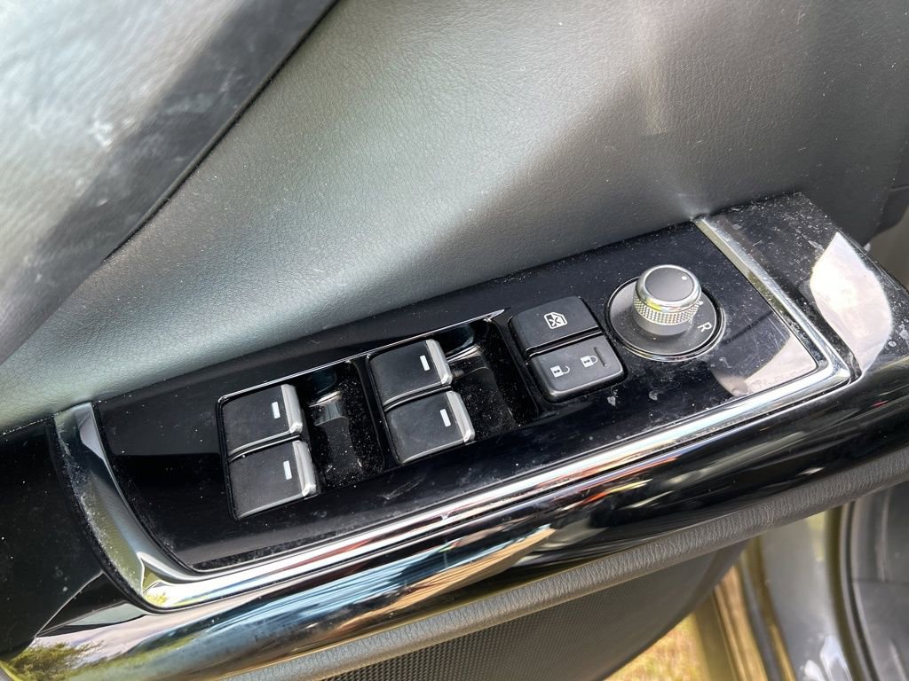 Used 2022 MAZDA CX-9 Touring image 13