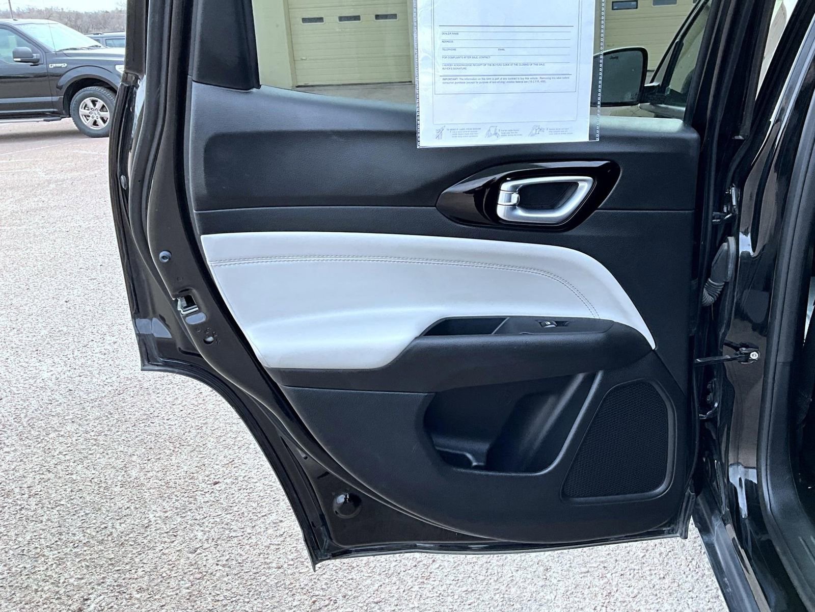 Used 2025 Jeep Compass Limited AWD/4WD image 21