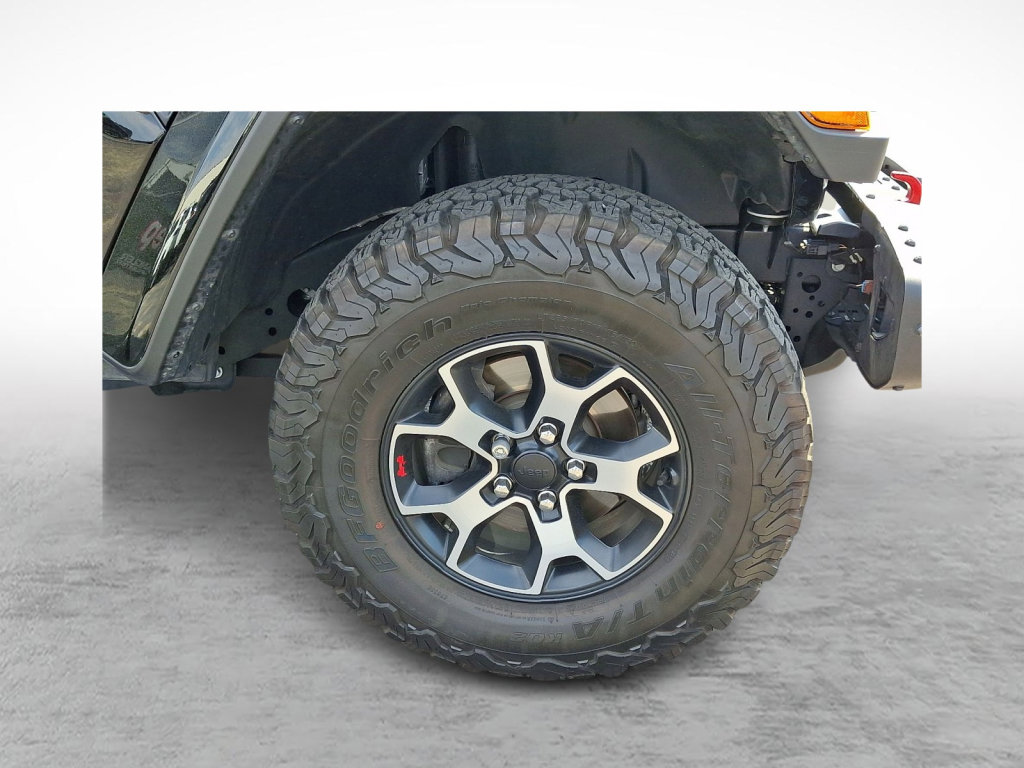 Used 2022 Jeep Wrangler Unlimited Rubicon w/ Steel Bumper Group image 9
