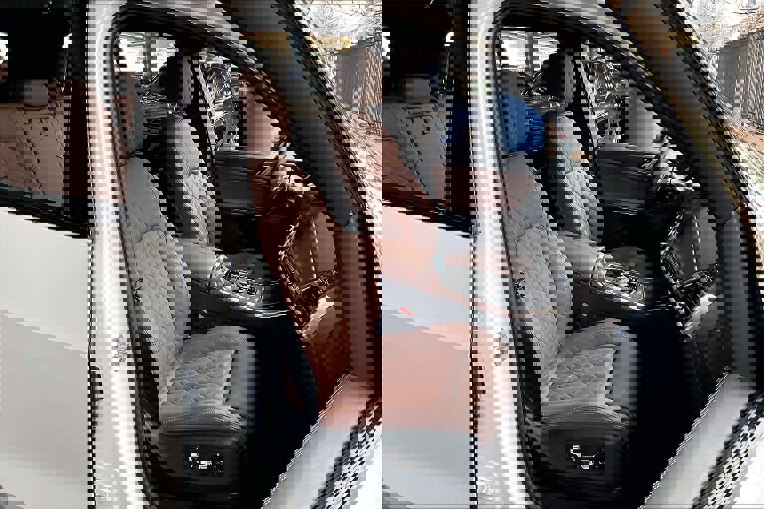 Certified 2025 BMW X5 sDrive40i w/ Executive Package image 8