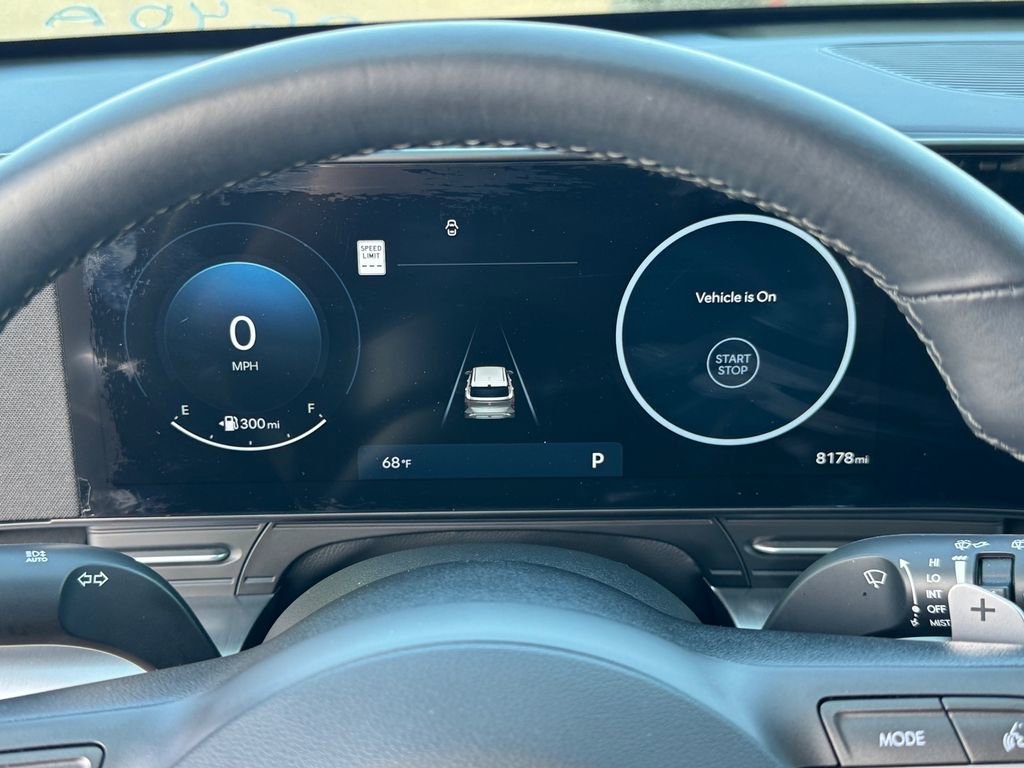 Used 2025 Hyundai Kona SEL image 23