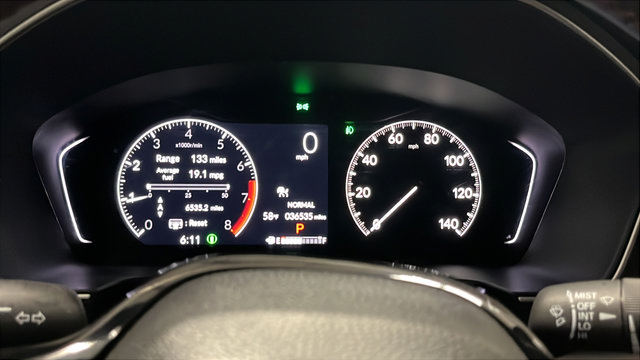 Used 2023 Honda Pilot Sport image 16