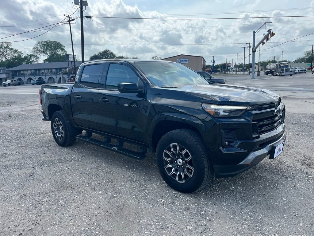 Used 2024 Chevrolet Colorado Z71 w/ Z71 Convenience Package 2 image 2