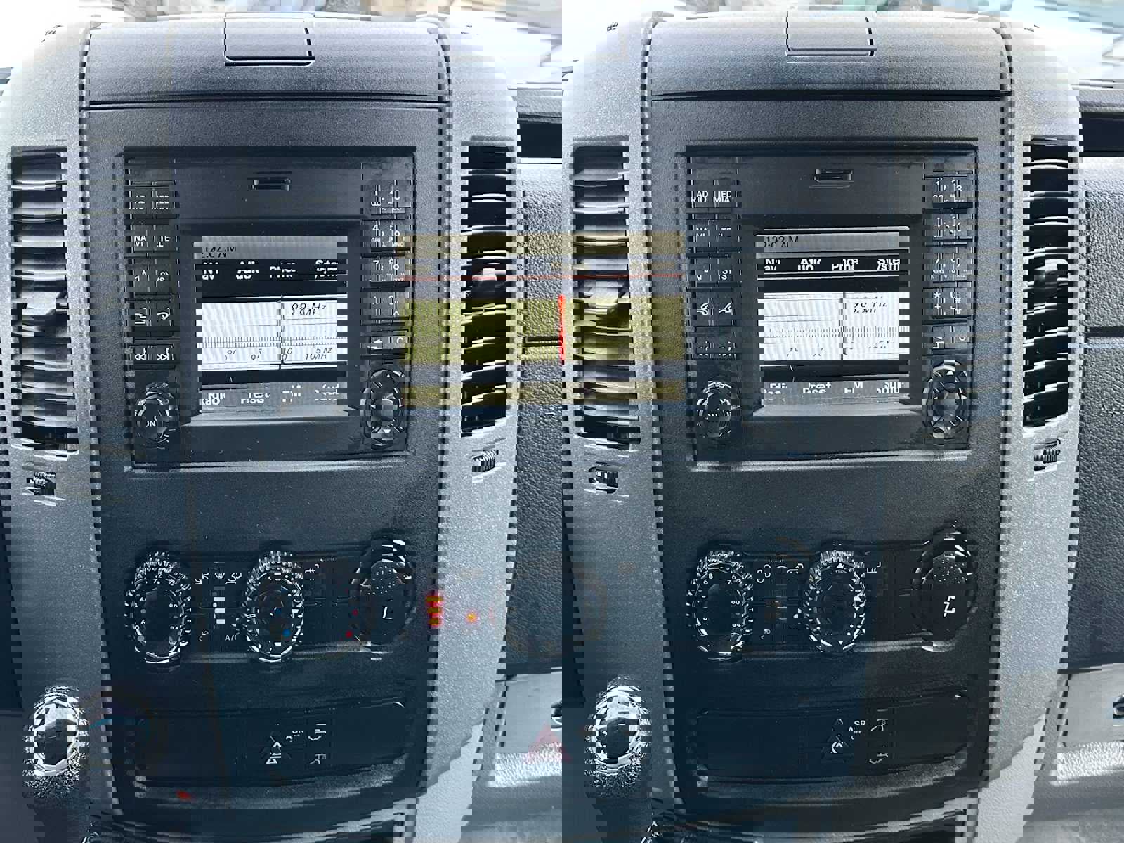 Used 2016 Freightliner Sprinter 2500 image 26