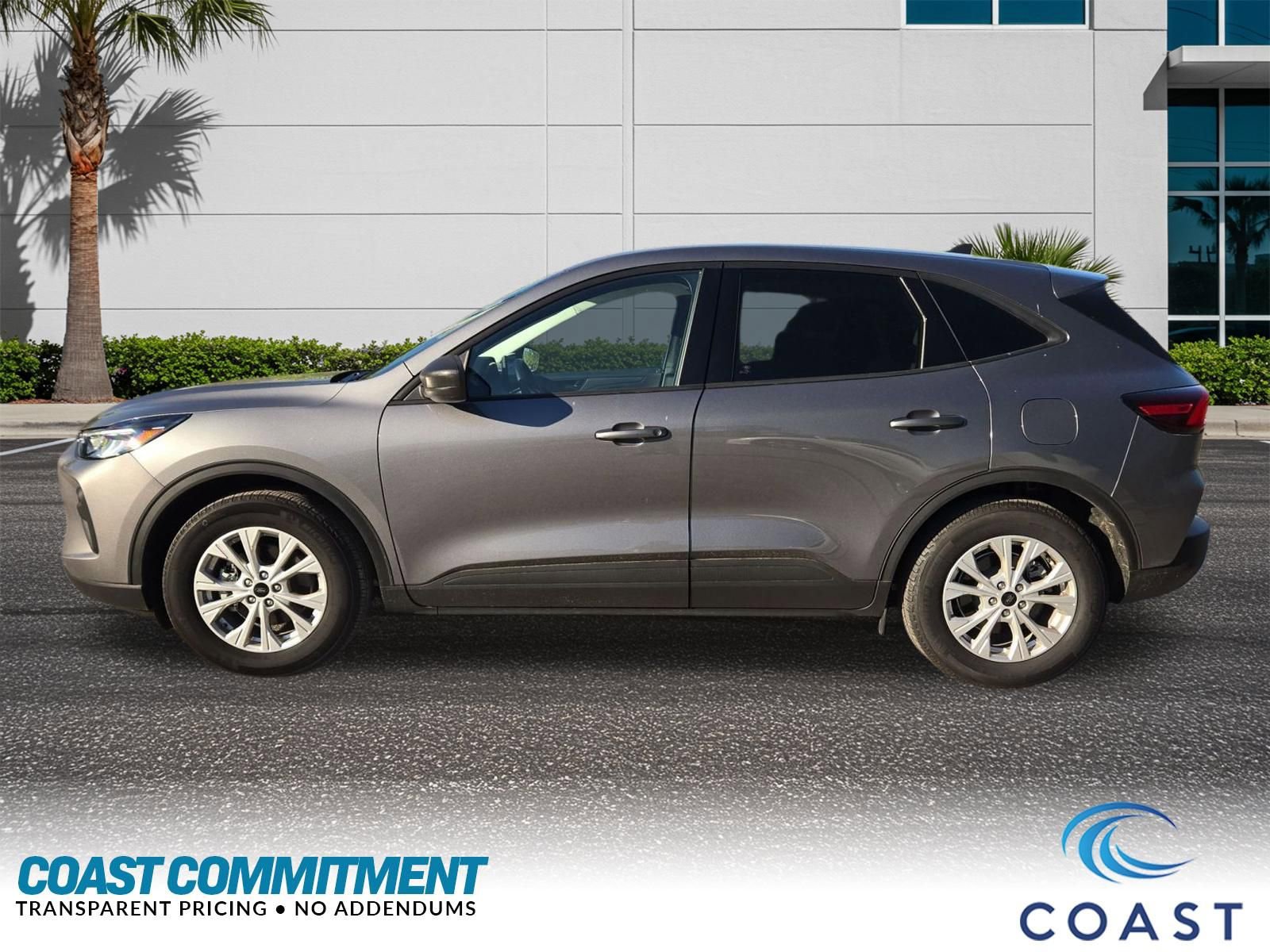 Used 2025 Ford Escape Active w/ Tech Pack #1 image 3