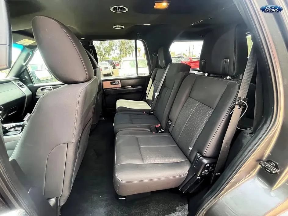 Used 2017 Ford Expedition XLT AWD/4WD image 14
