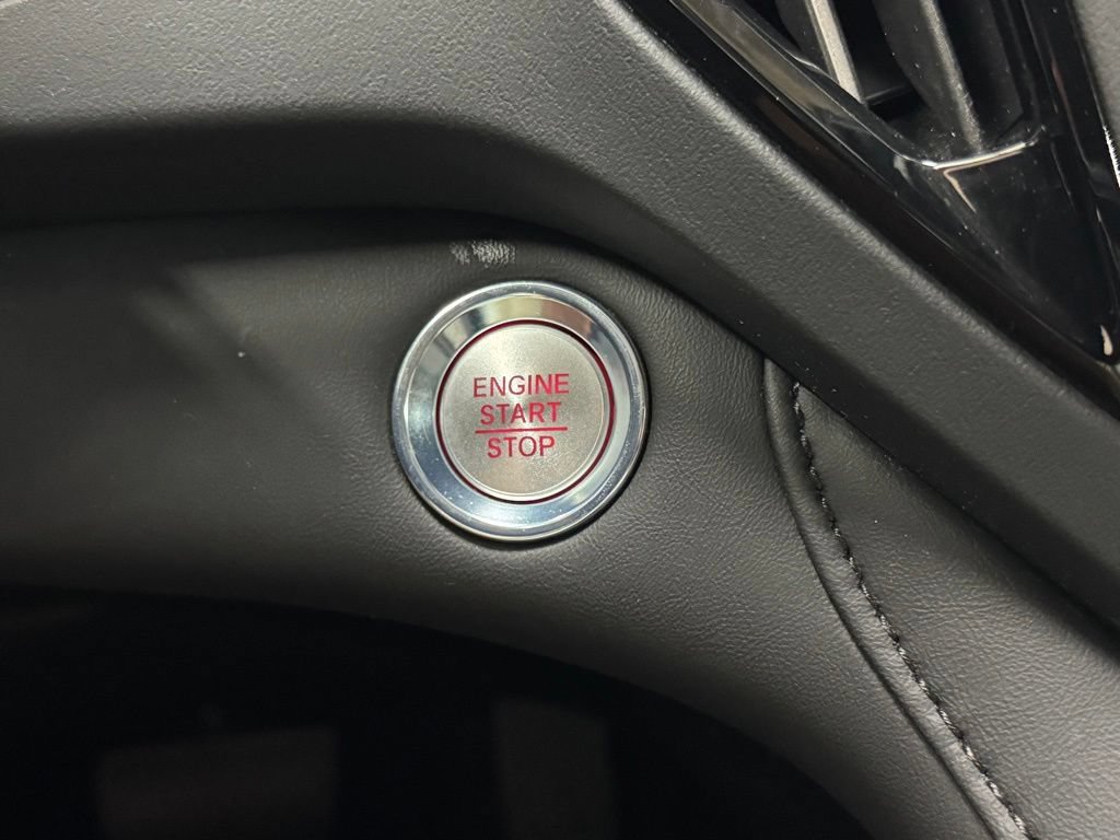 Used 2024 Acura RDX SH-AWD image 30