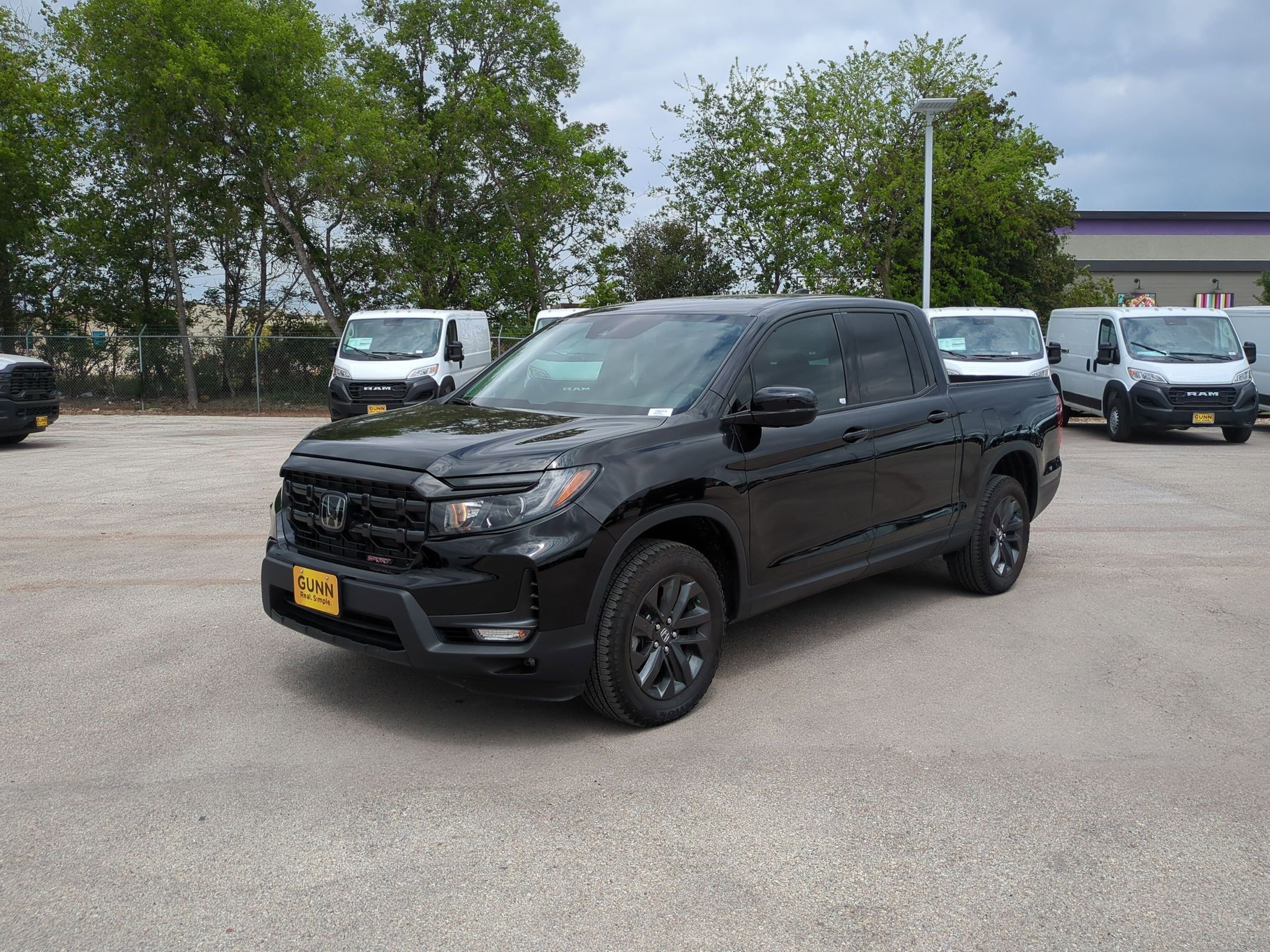 Used 2025 Honda Ridgeline Sport image 7