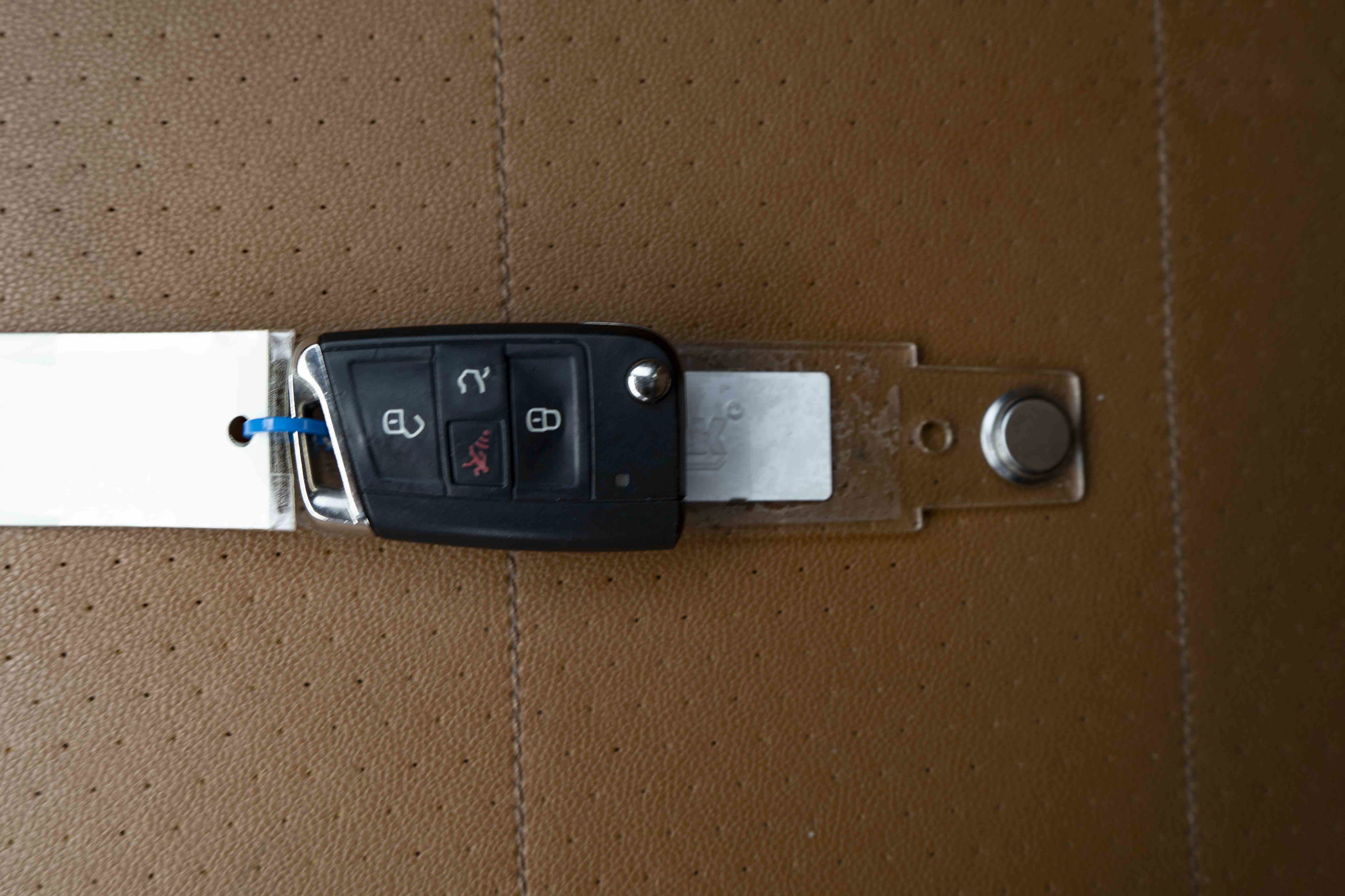 Used 2018 Volkswagen Tiguan SE image 41