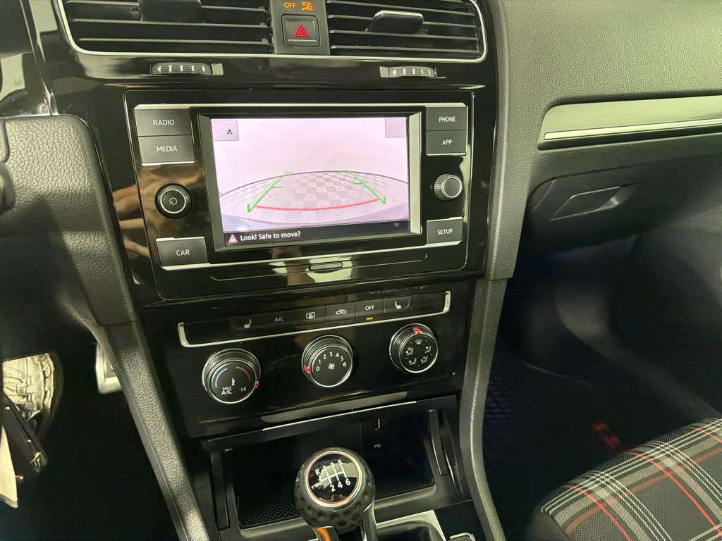 Used 2018 Volkswagen GTI S FWD image 15