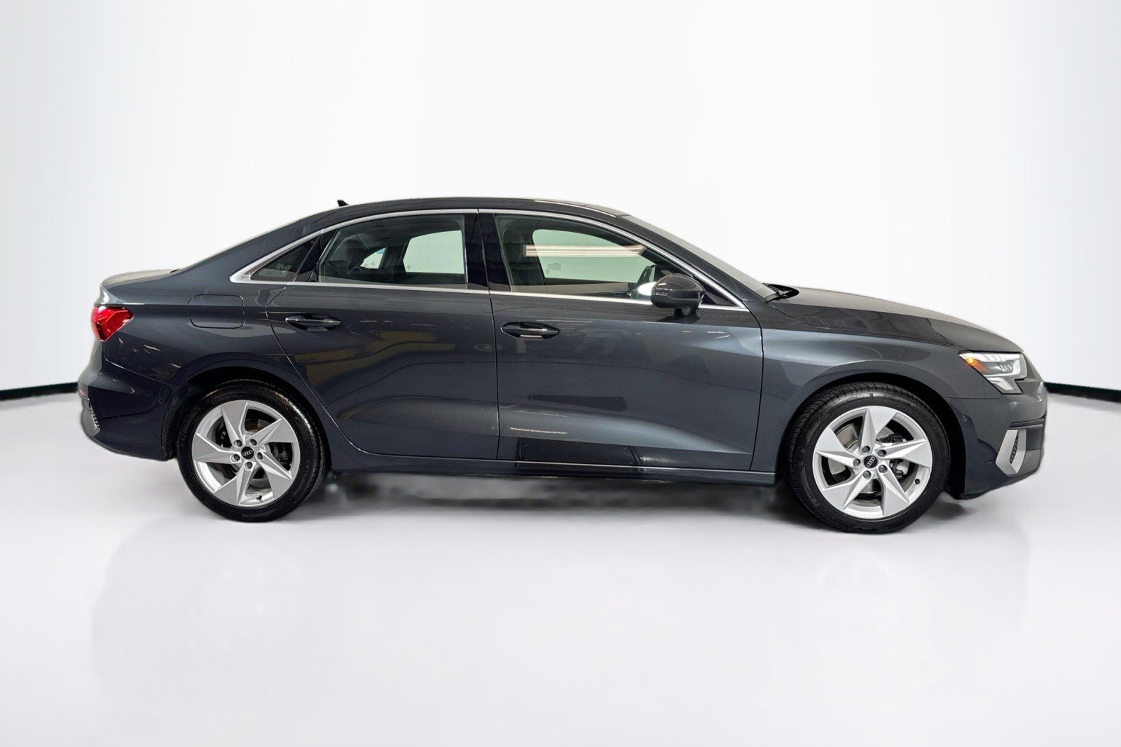 Used 2024 Audi A3 2.0T Premium w/ Convenience Package image 4