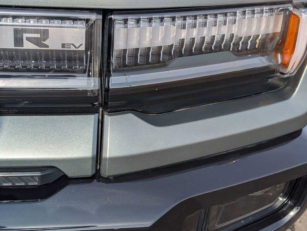 Used 2024 GMC Hummer EV 3X w/ LPO, Cargo Utility Package image 11