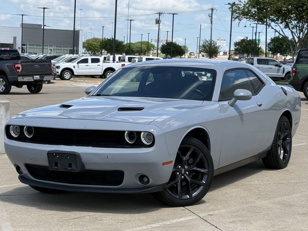 Used 2021 Dodge Challenger SXT w/ Blacktop Package image 2