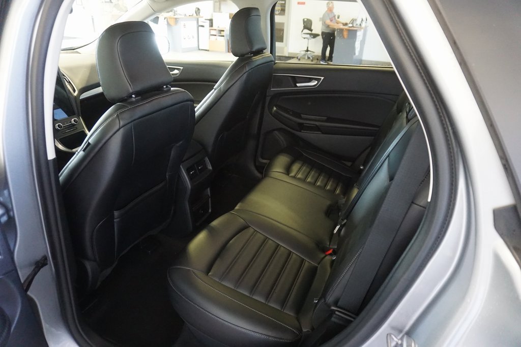 Used 2023 Ford Edge SEL image 20