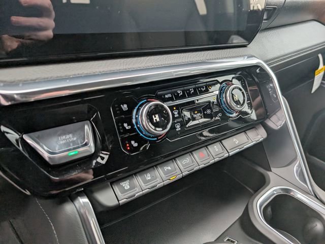 New 2026 GMC Sierra 3500 Denali w/ Denali Reserve Package image 23