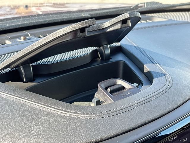 Used 2019 Jeep Cherokee Limited image 33