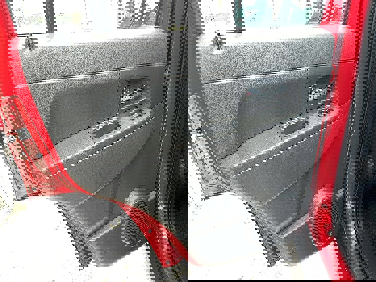 Used 2010 Jeep Liberty Sport image 13