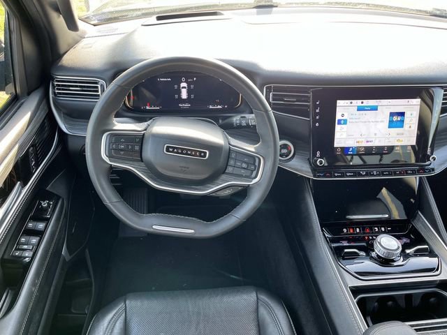 Used 2024 Jeep Wagoneer Series III AWD/4WD image 12
