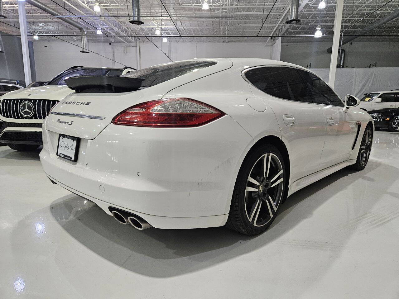 Used 2010 Porsche Panamera S image 15