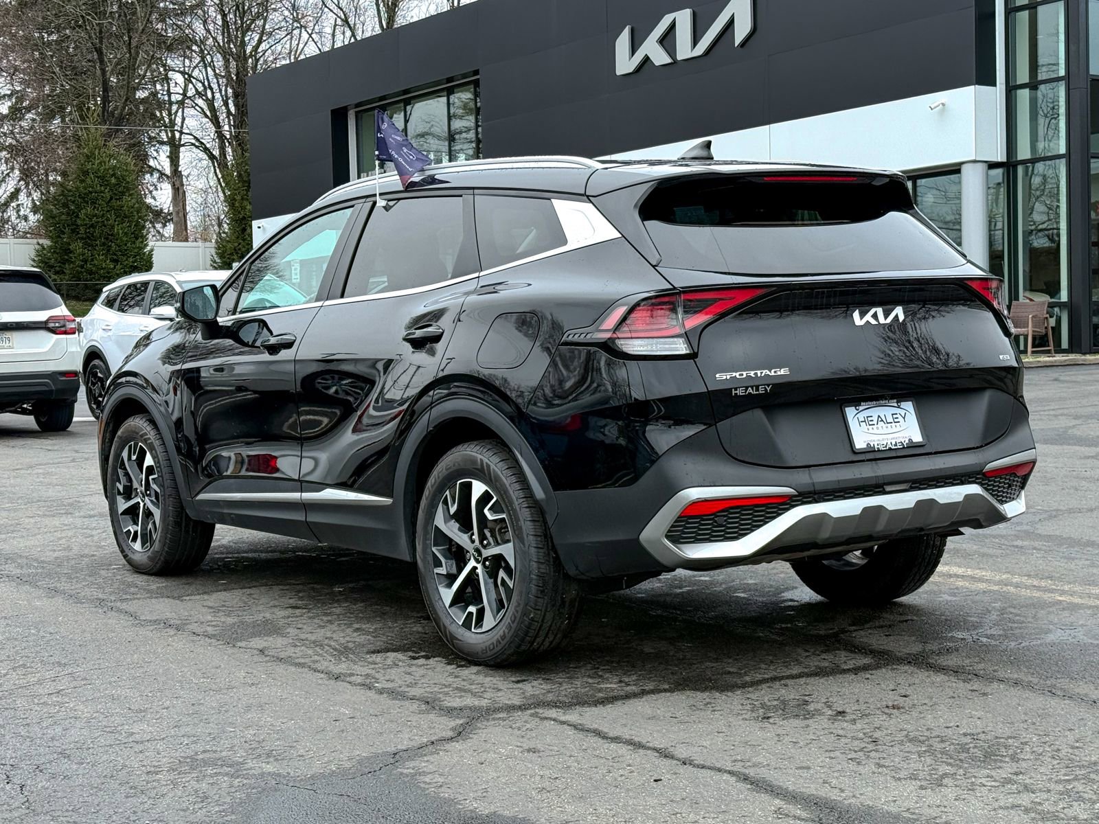 Certified 2023 Kia Sportage EX AWD/4WD image 6