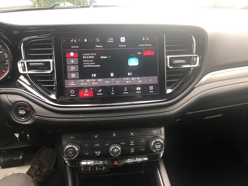 Used 2021 Dodge Durango SXT image 23