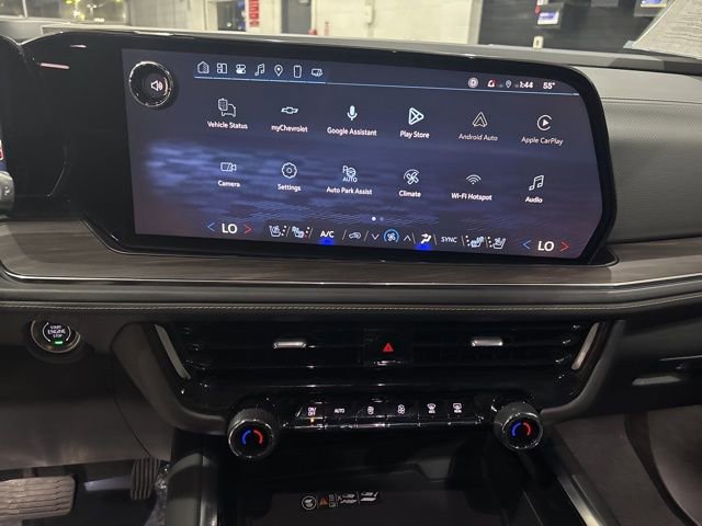 Used 2025 Chevrolet Suburban Premier image 21