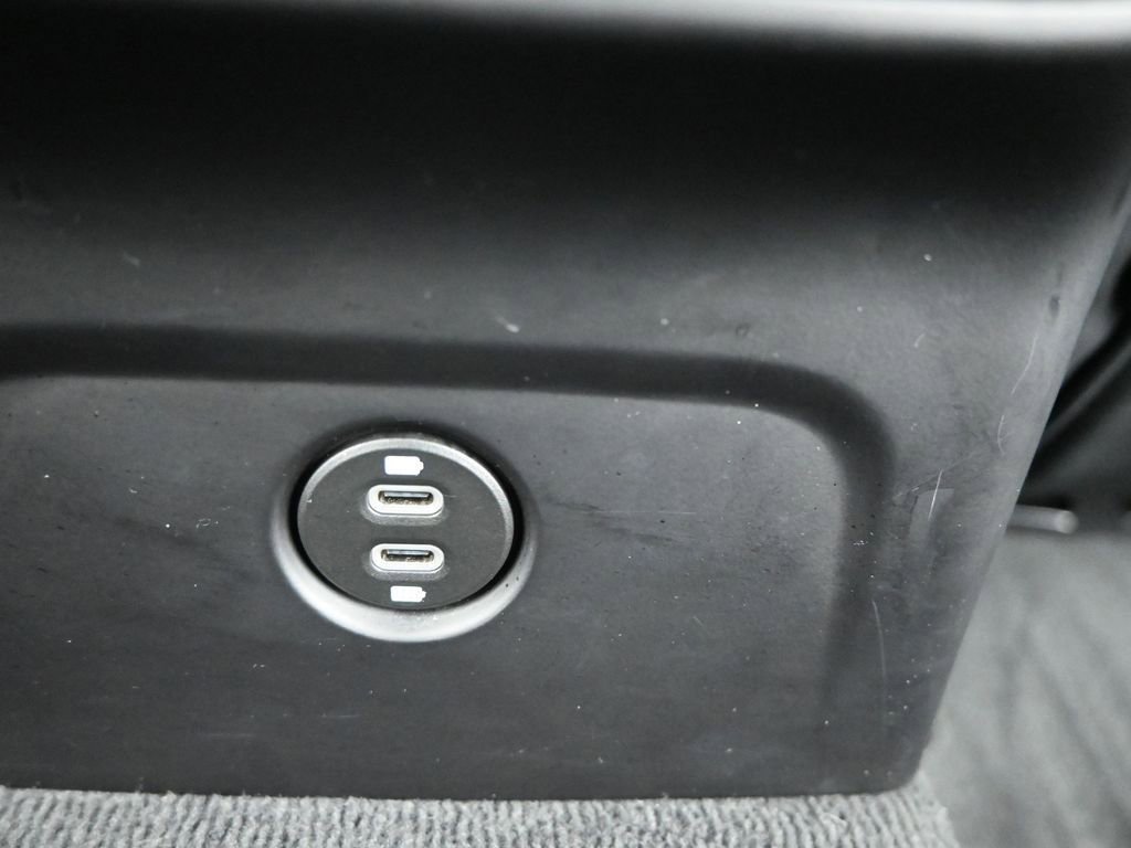 Used 2024 Porsche Macan Turbo image 17