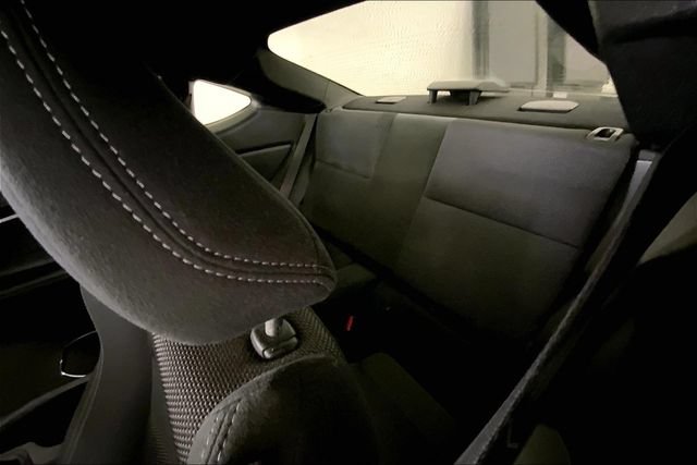 Used 2017 Toyota 86 RWD image 12