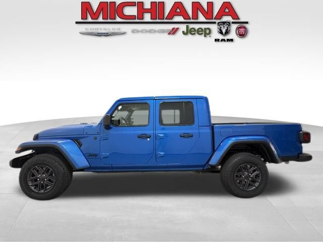 New 2026 Jeep Gladiator Sport AWD/4WD image 1