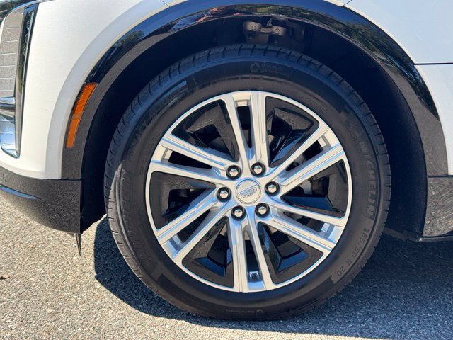 Used 2024 Cadillac Lyriq Tech w/ LPO, Floor Liner Package AWD/4WD image 10