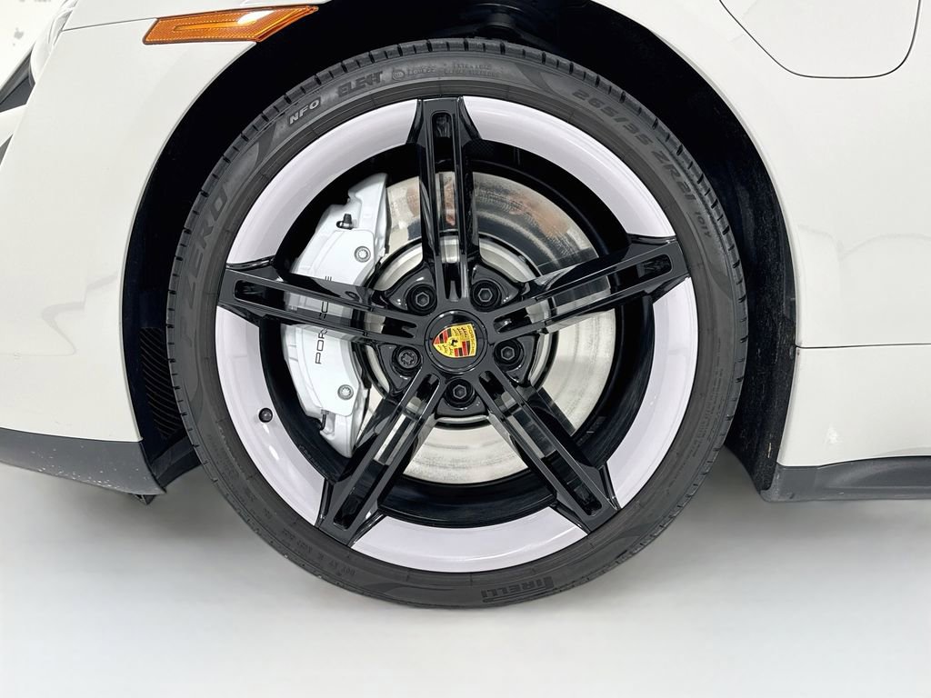 Certified 2024 Porsche Taycan 4S AWD/4WD image 33
