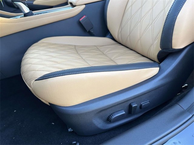 New 2025 Nissan Sentra SV w/ SV Premium Package image 15