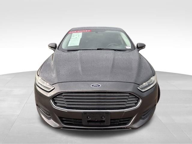 Used 2015 Ford Fusion SE FWD image 3