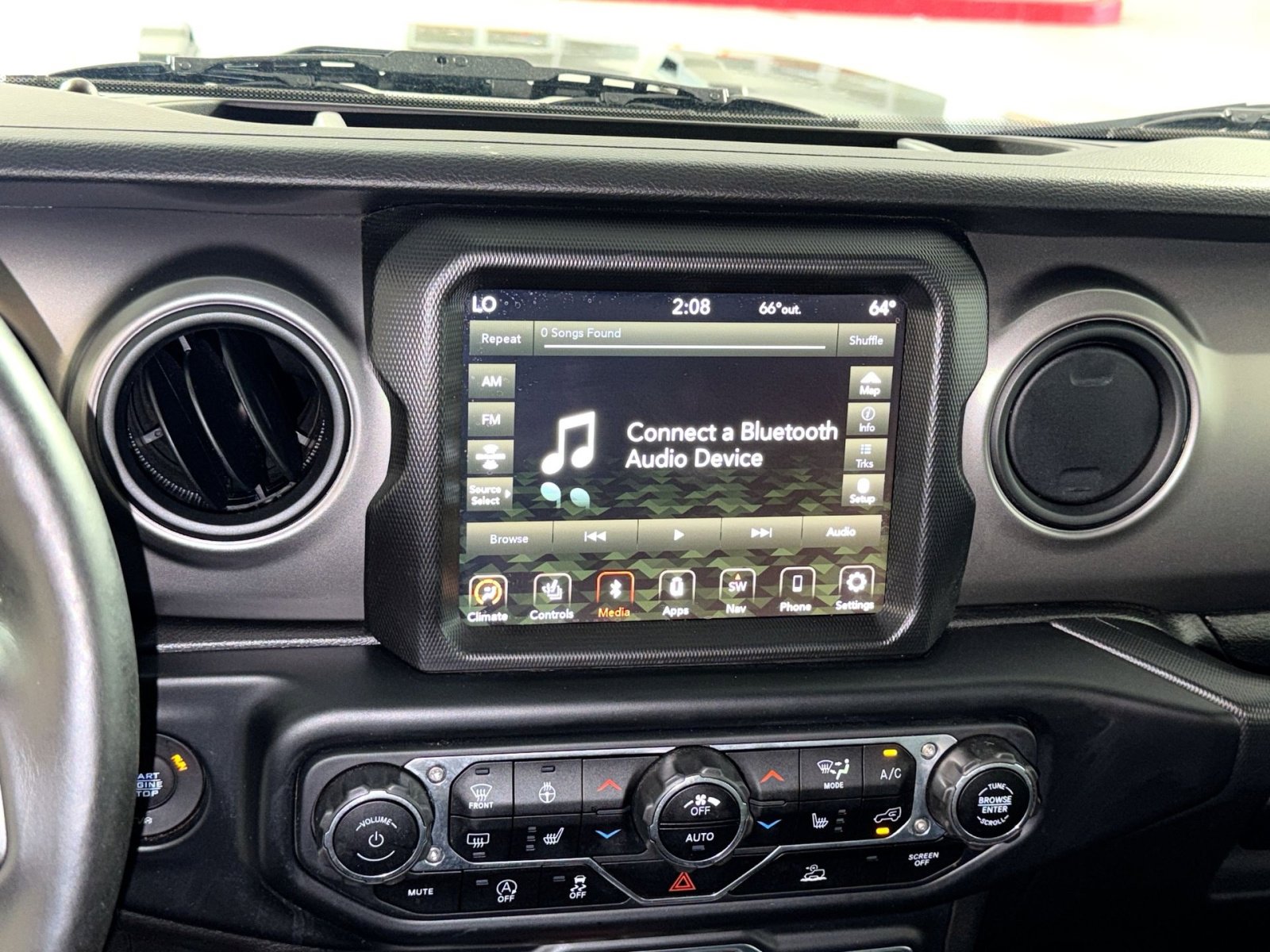 Used 2022 Jeep Wrangler Unlimited Sport image 18