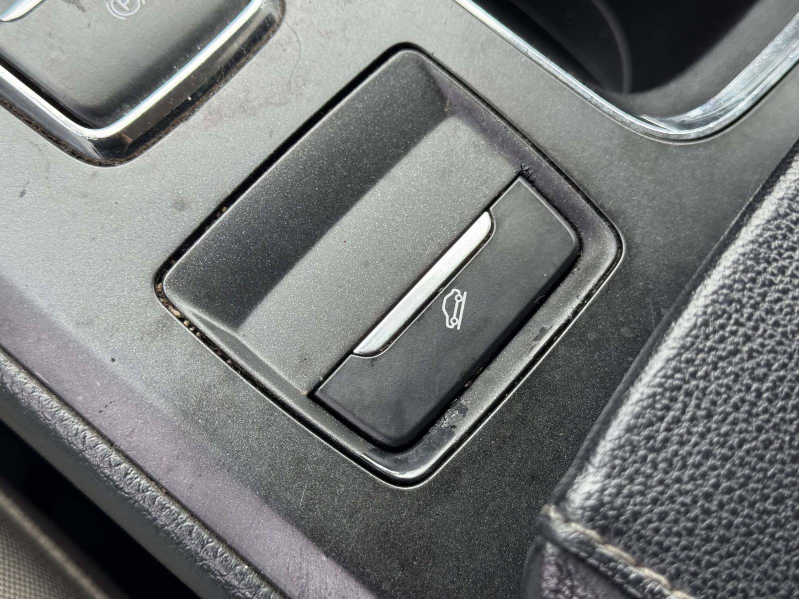 Used 2017 Ford Fusion S FWD image 27