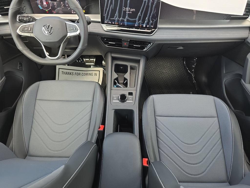 New 2026 Volkswagen Tiguan SE R-Line AWD/4WD image 9