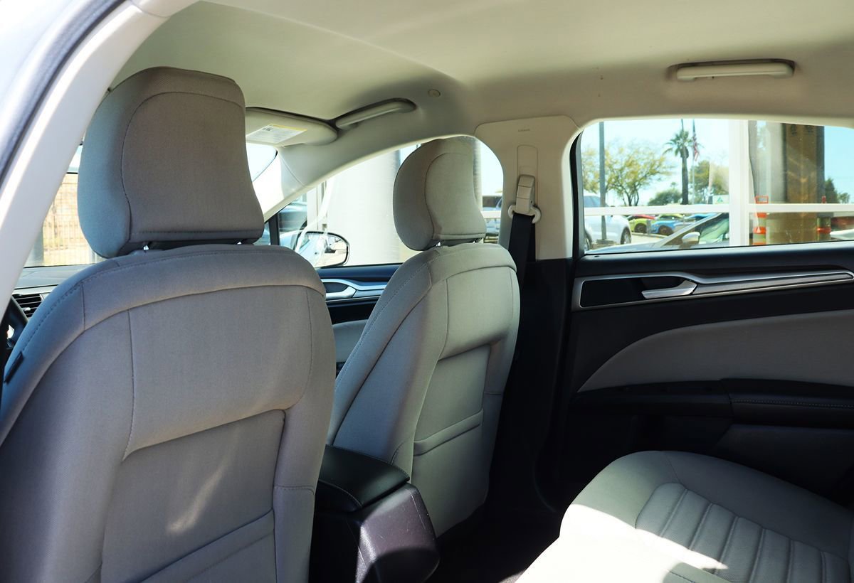Used 2018 Ford Fusion S image 34