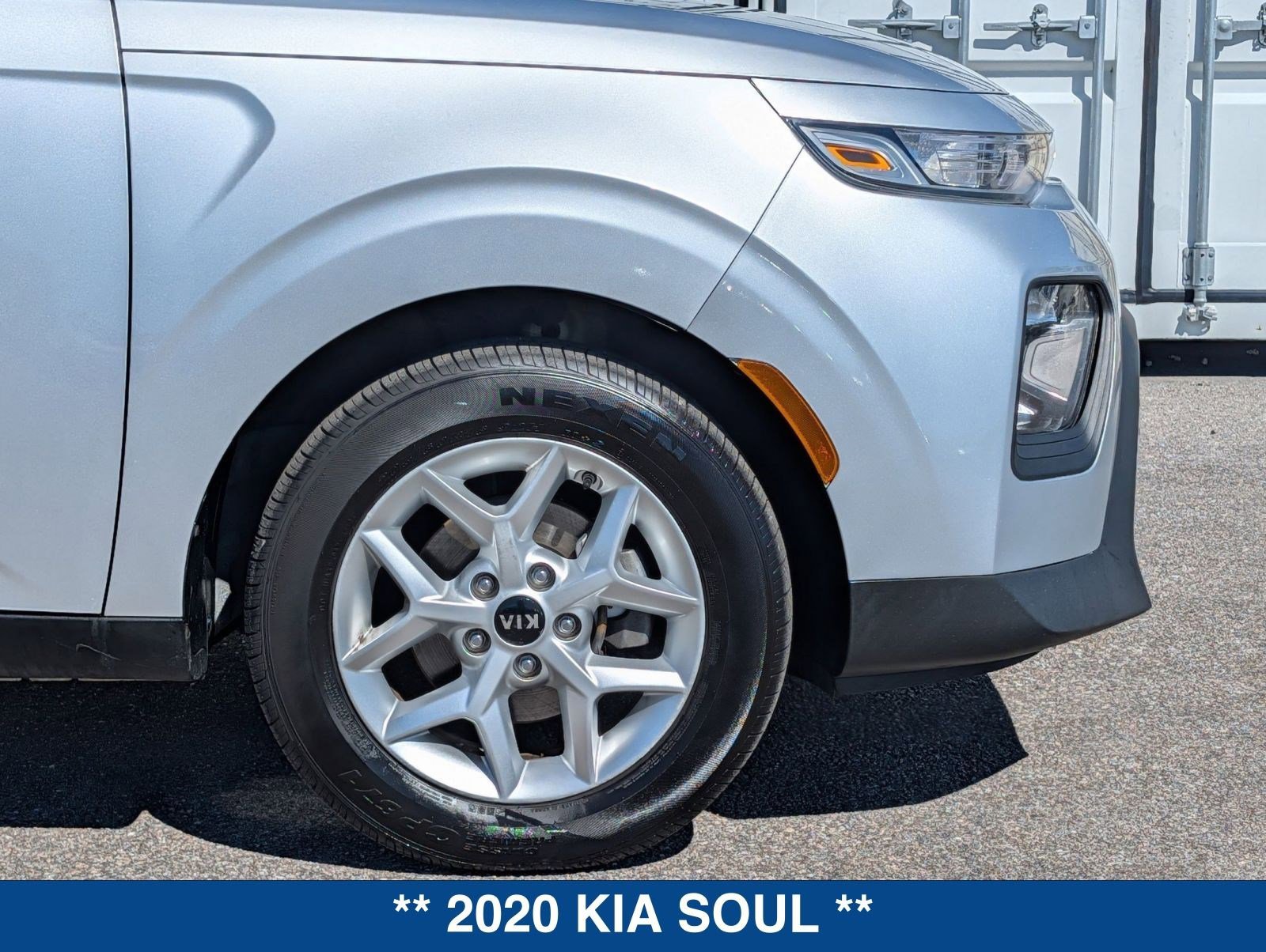 Used 2020 Kia Soul S FWD image 11
