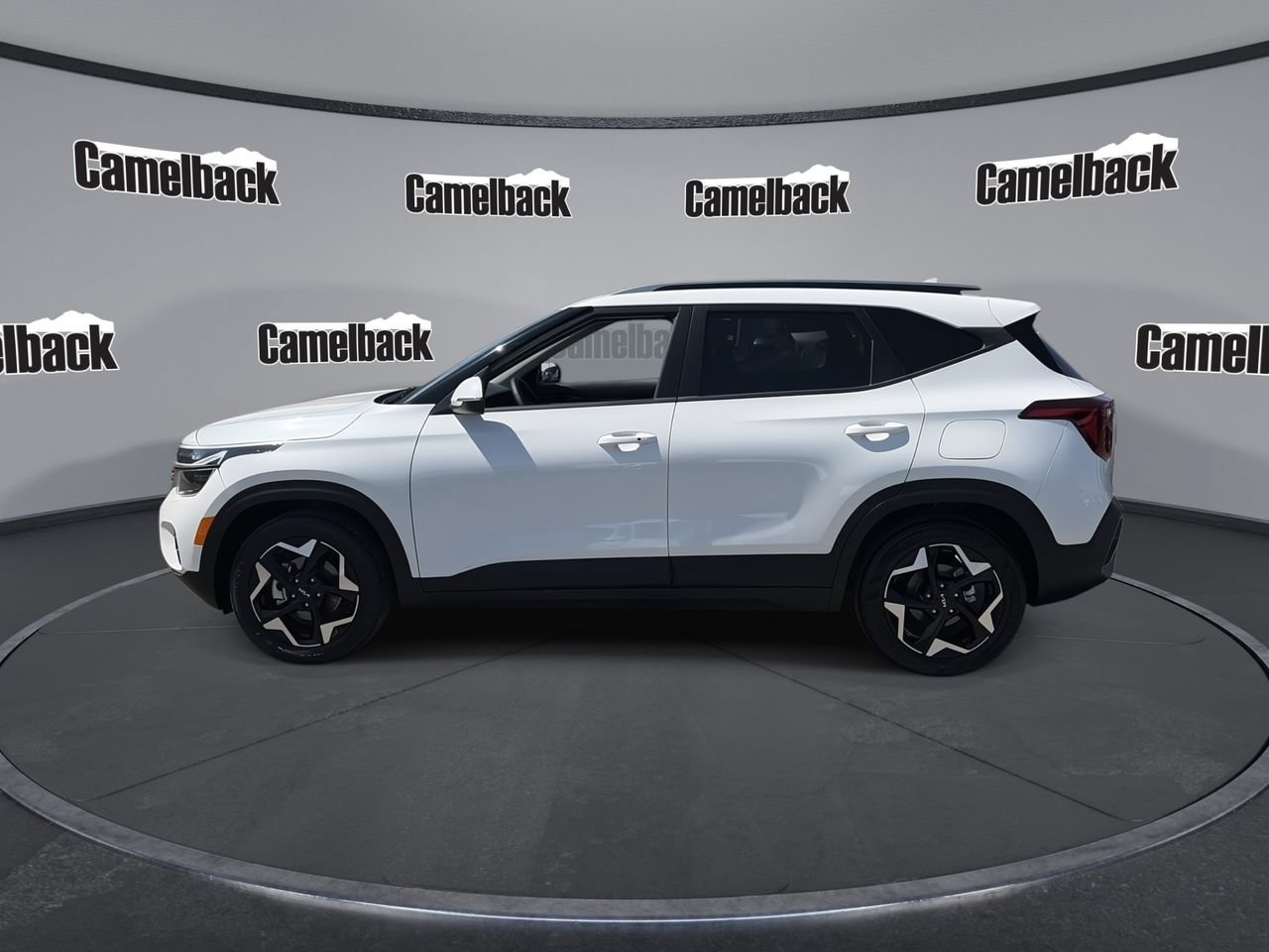 Certified 2025 Kia Seltos S FWD image 4