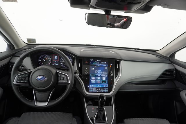 Used 2025 Subaru Outback Premium image 23