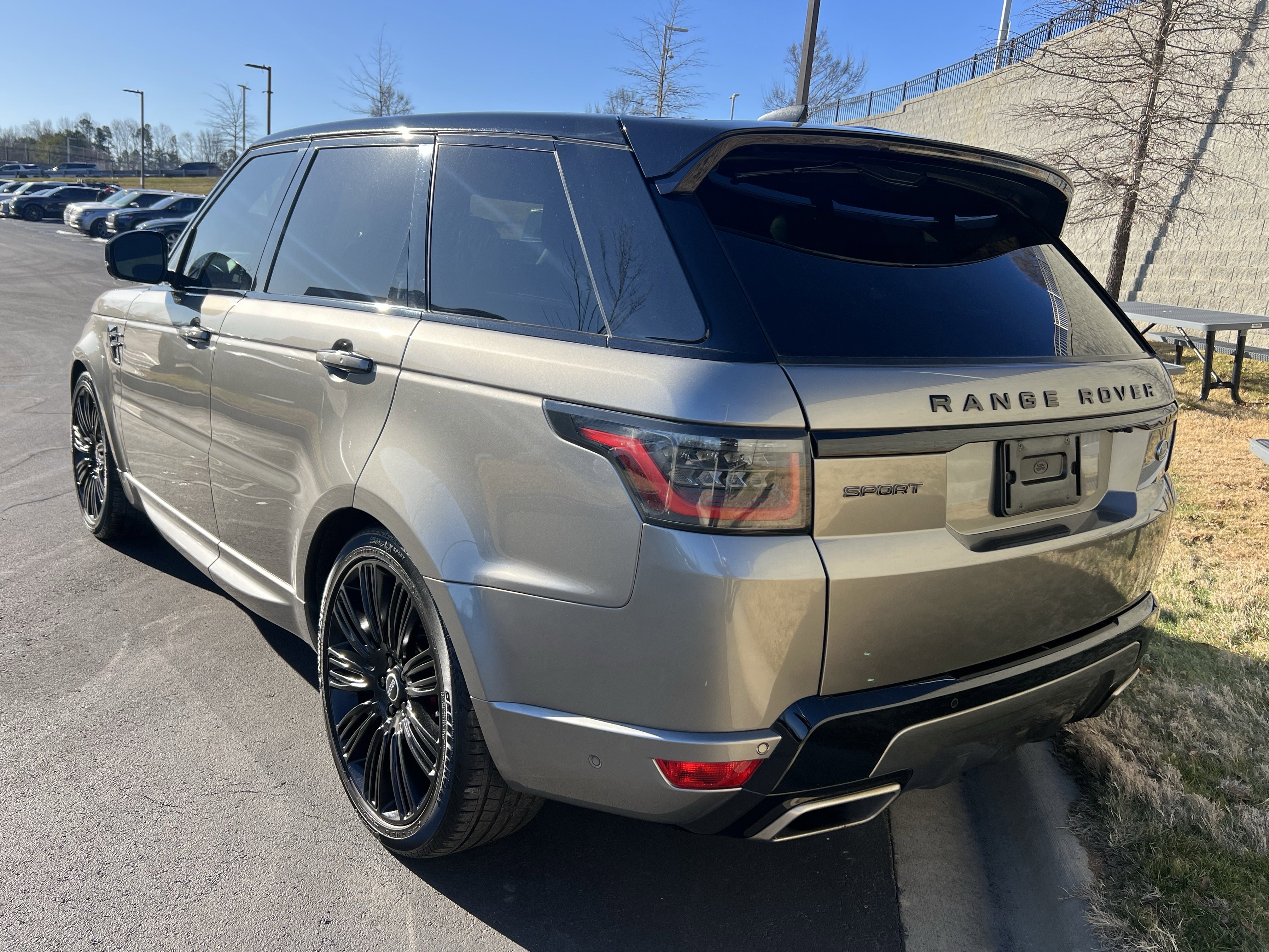 Used 2019 Land Rover Range Rover Sport HSE Dynamic image 5