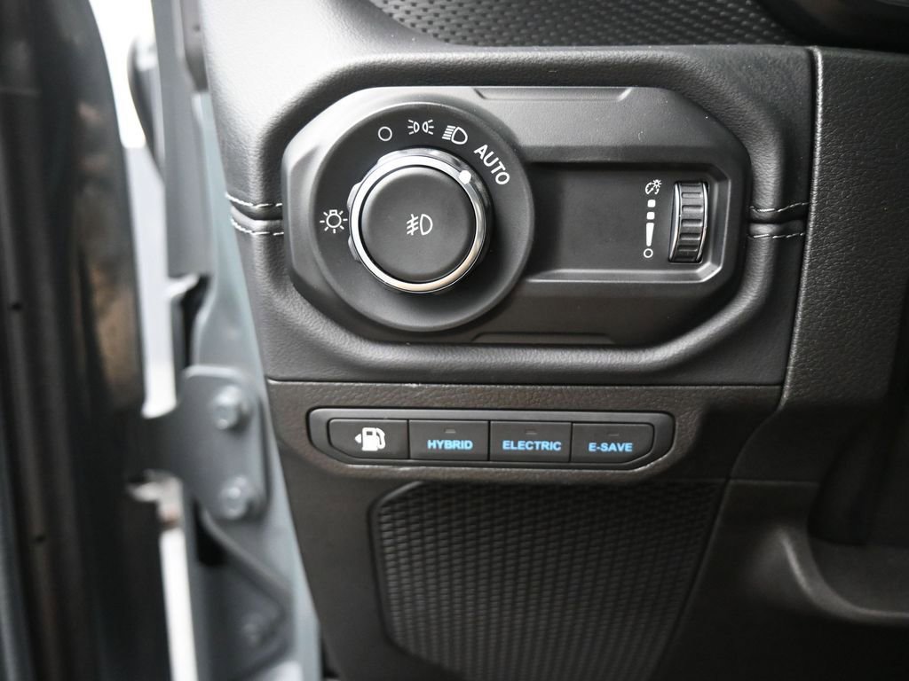 Used 2025 Jeep Wrangler Unlimited Rubicon 4xe w/ Safety Group image 33