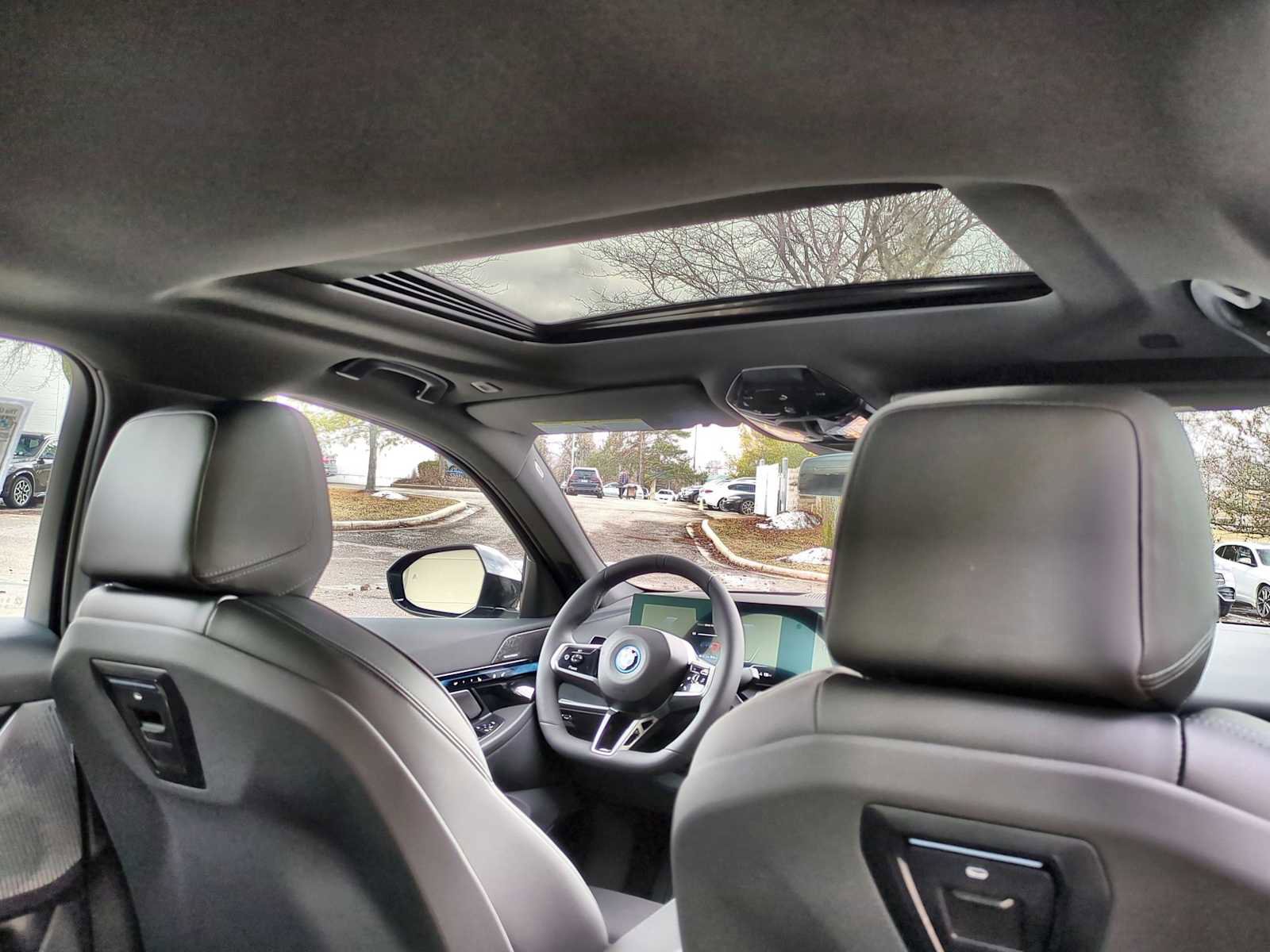 Certified 2025 BMW i5 xDrive40 w/ M Sport Package image 23