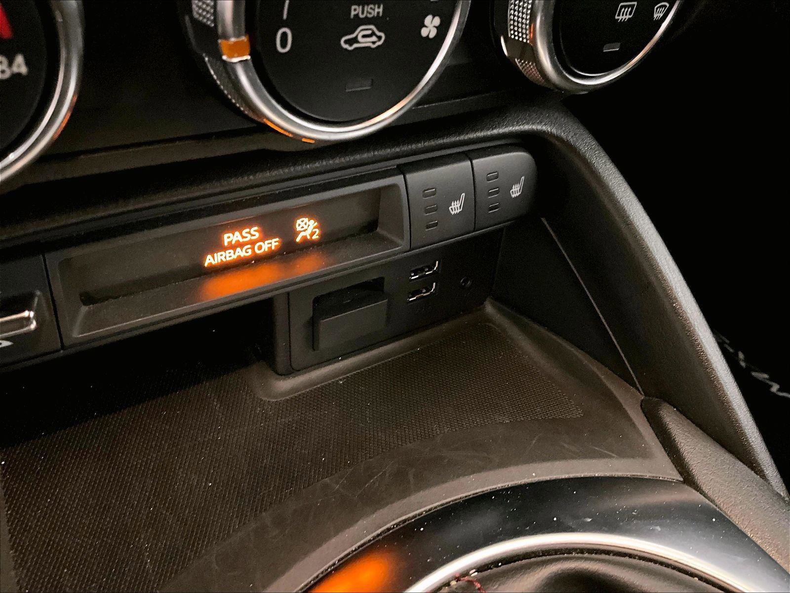 Used 2018 MAZDA MX-5 Miata RF Grand Touring image 29