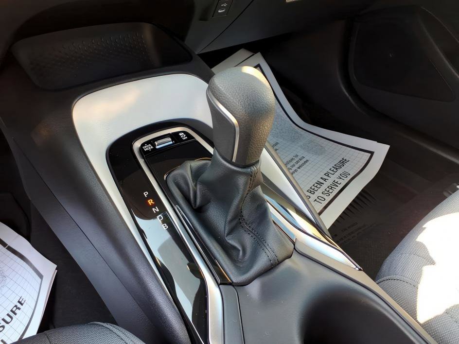 Used 2026 Toyota Corolla SE FWD image 19