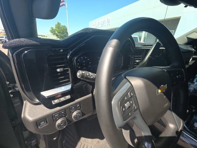Used 2025 Chevrolet Silverado 3500 LTZ w/ LTZ Plus Package AWD/4WD image 26