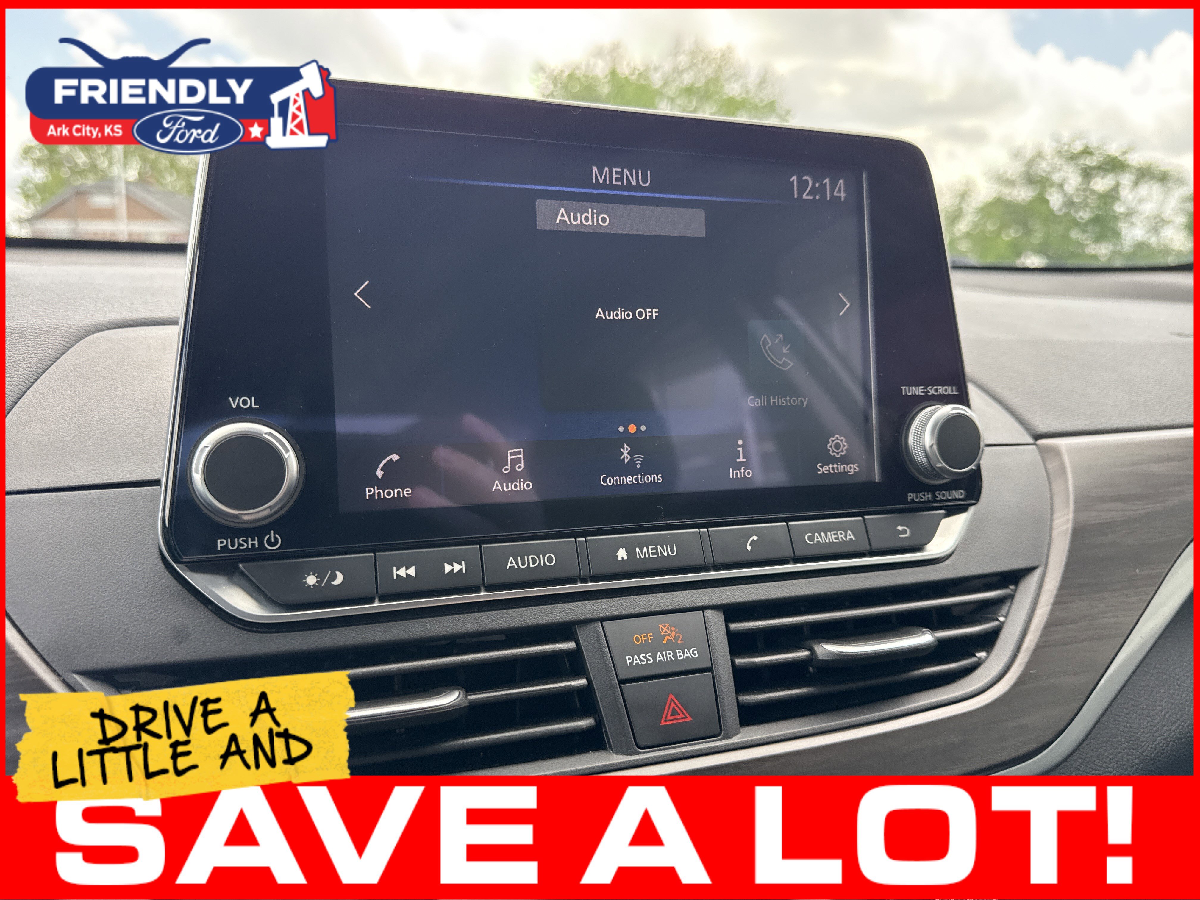 Used 2024 Nissan Altima 2.5 SV FWD image 14