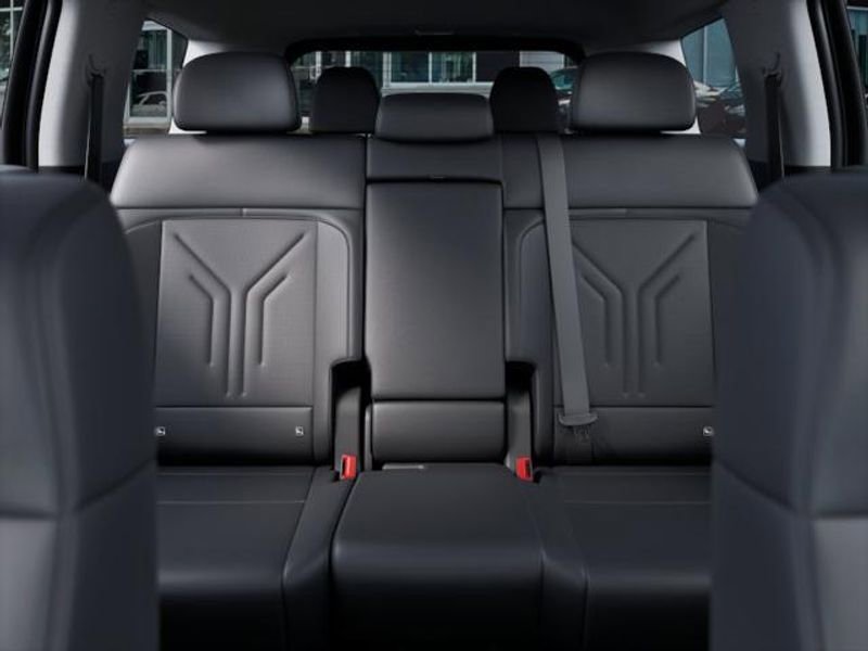 Used 2025 Hyundai Santa Fe SEL image 12