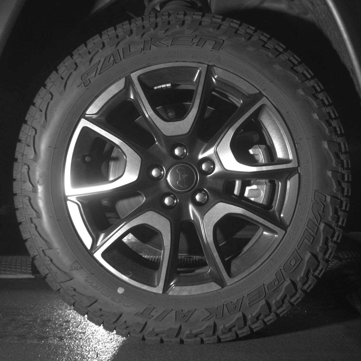 Used 2025 Jeep Compass Trailhawk image 13